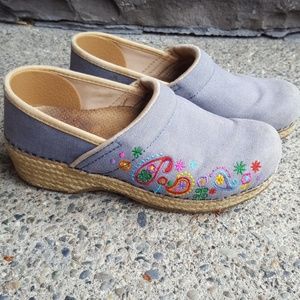 Denim embroidered Dansko clogs